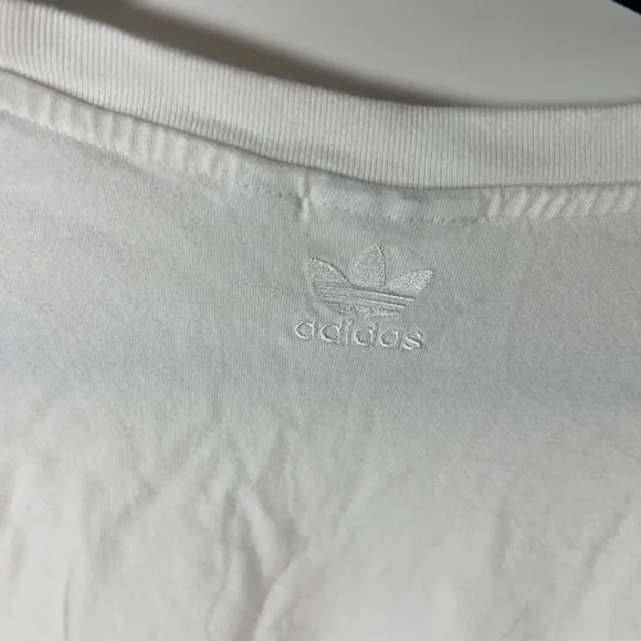 Adidas Strawberry Graphic Tee size XL extra large - Picture 5 of 6